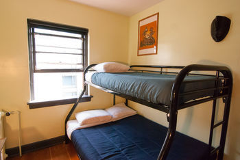 Ocean Island Inn Backpackers Suites - Hostel