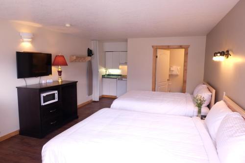 Howard Johnson Hotel Golden