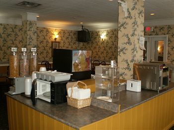 Hotel Royal Inn And Suites