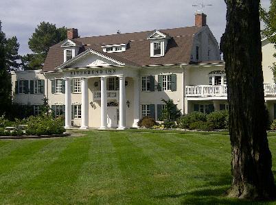 Aparthotel Riverbend Inn And Vineyard
