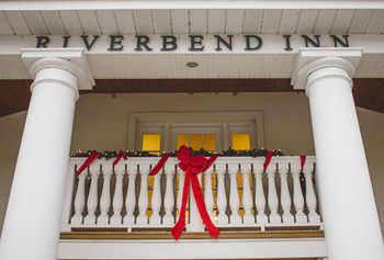 Aparthotel Riverbend Inn And Vineyard