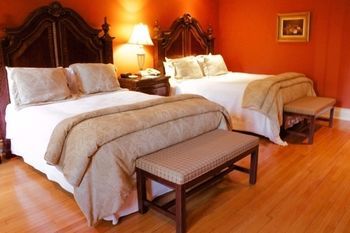 Aparthotel Riverbend Inn And Vineyard