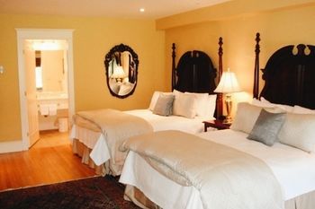 Aparthotel Riverbend Inn And Vineyard
