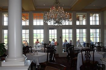 Aparthotel Riverbend Inn And Vineyard