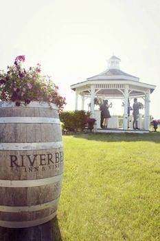 Aparthotel Riverbend Inn And Vineyard