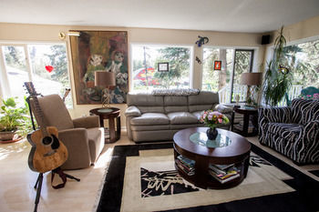 Hidden Valley Bed And Breakfast