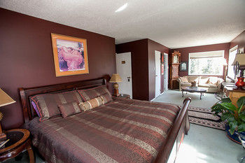 Hidden Valley Bed And Breakfast