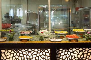 Hotel River Beach Resort