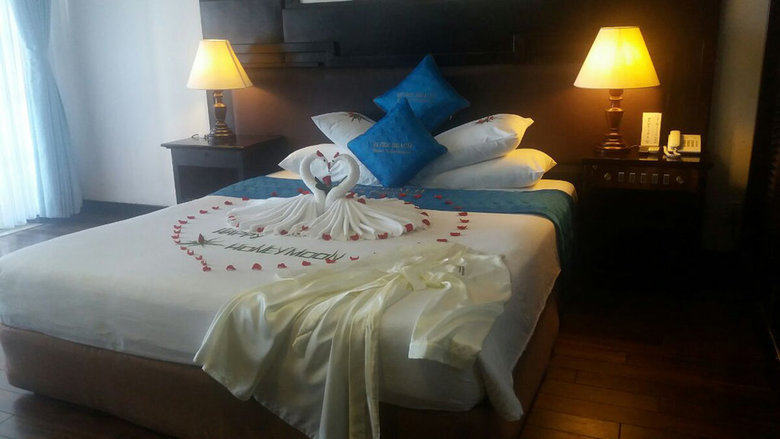 Hotel River Beach Resort