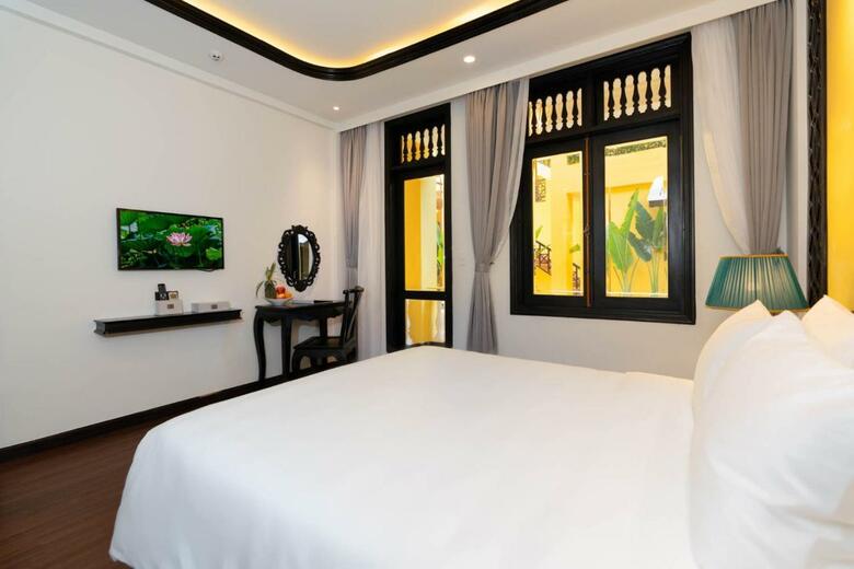 Hotel Lotus