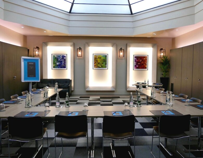 Hotel Sofitel Arc De Triomphe