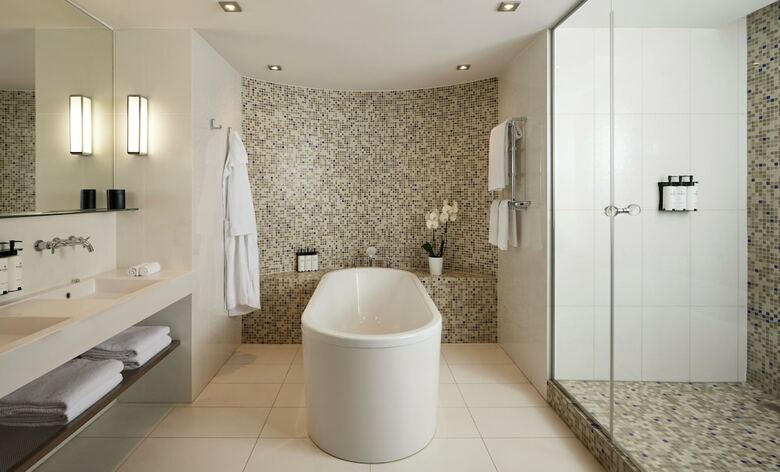 Hotel Sofitel Arc De Triomphe