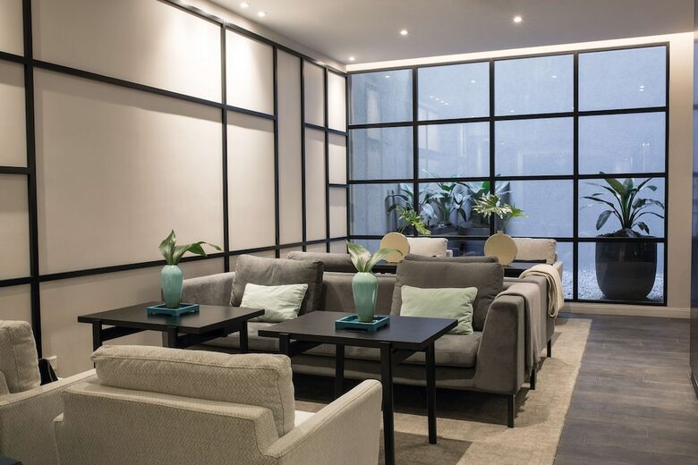 Hotel NH Buenos Aires Crill�n