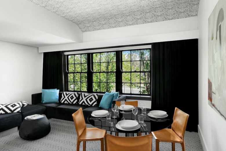 Diamant Boutique Hotel Canberra