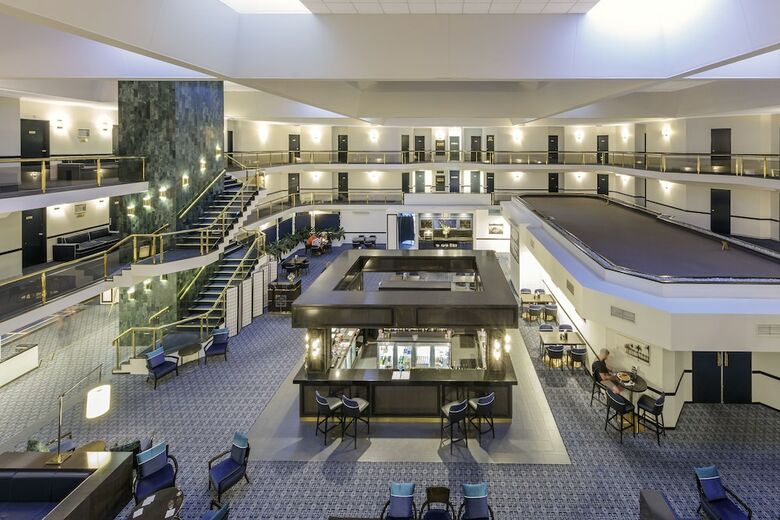 Hotel Diplomat