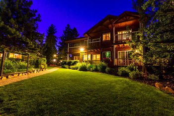 Aparthotel Red Wolf Lakeside Lodge
