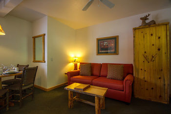 Aparthotel Red Wolf Lakeside Lodge