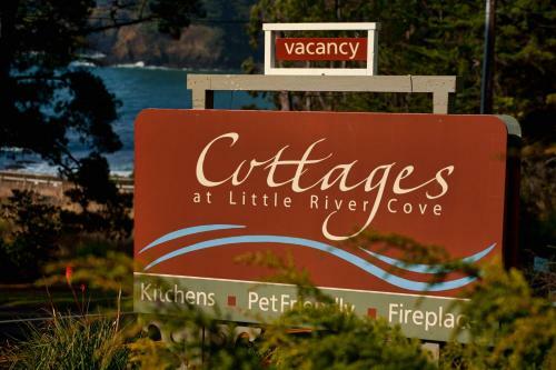 Bed & Breakfast Cottages At Little River Cove