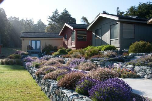 Bed & Breakfast Cottages At Little River Cove