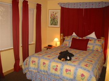 Tahoma Meadows Bed And Breakfast Cottages