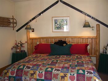 Tahoma Meadows Bed And Breakfast Cottages