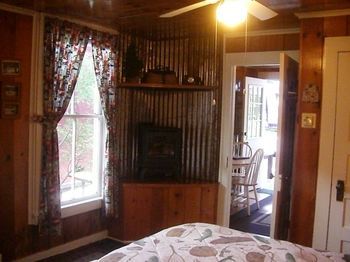 Tahoma Meadows Bed And Breakfast Cottages