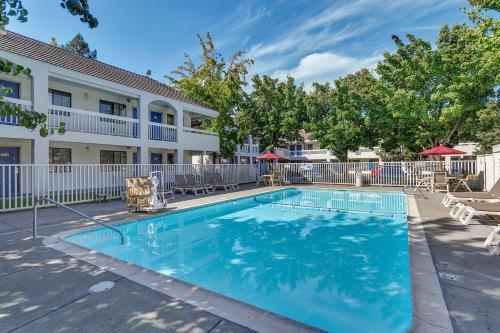 Motel 6 Santa Rosa North