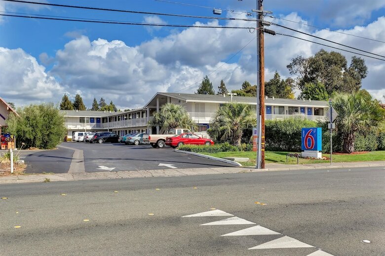 Motel 6 Santa Rosa South