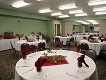 Hotel Grand View Inn And Suites