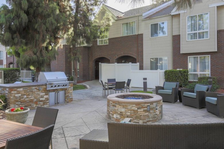 Hotel Residence Inn By Marriott Bakersfield