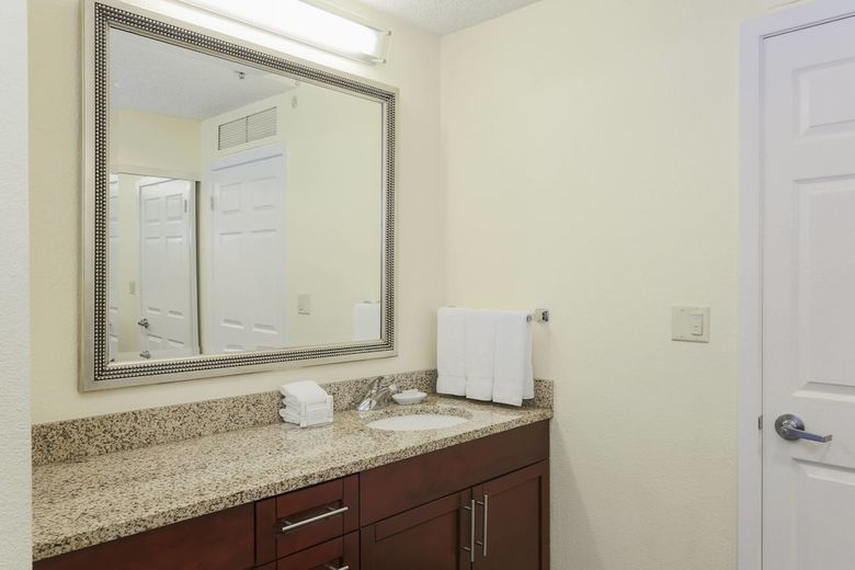 Hotel Residence Inn By Marriott Bakersfield