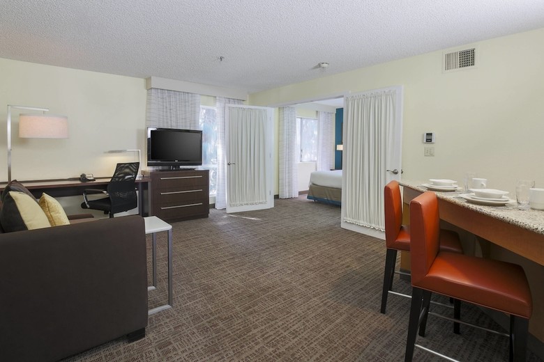 Hotel Residence Inn By Marriott Bakersfield