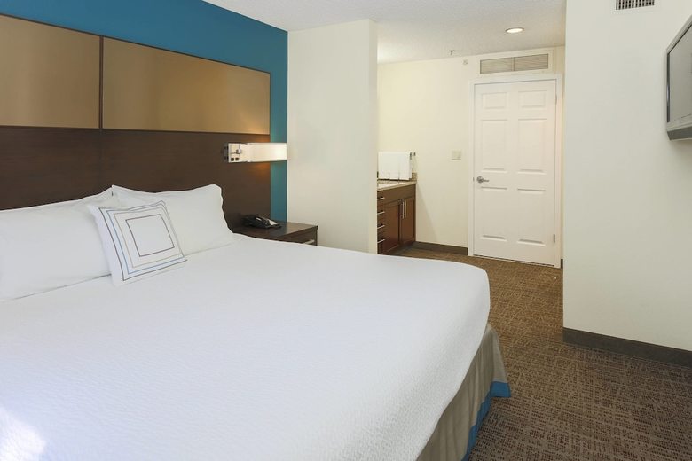 Hotel Residence Inn By Marriott Bakersfield