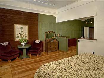 Hostal Mccloud River Mercantile Inn