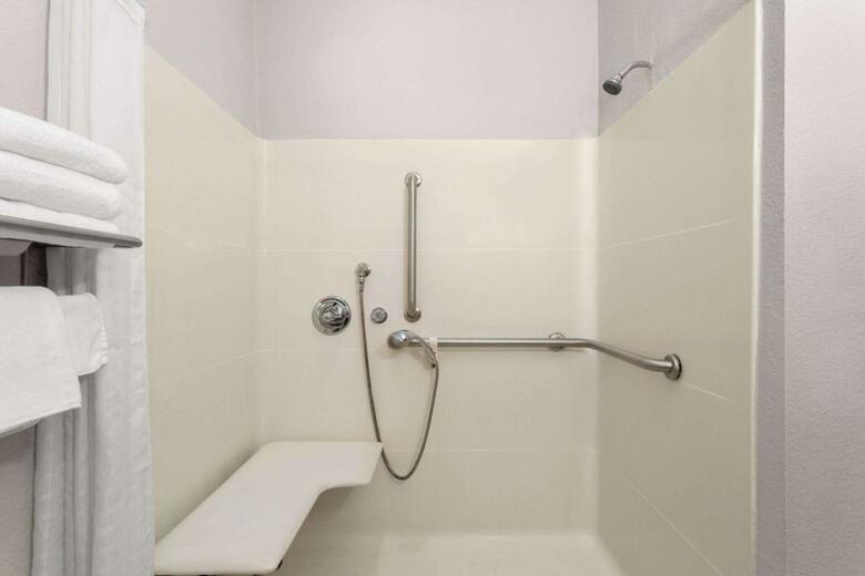 Hotel Microtel Inn & Suites By Wyndham Panama City