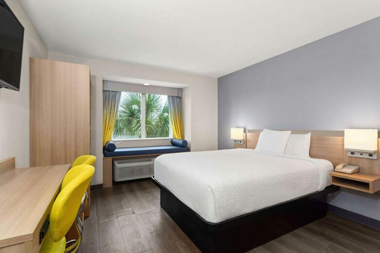 Hotel Microtel Inn & Suites By Wyndham Panama City