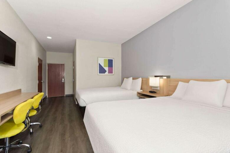 Hotel Microtel Inn & Suites By Wyndham Panama City