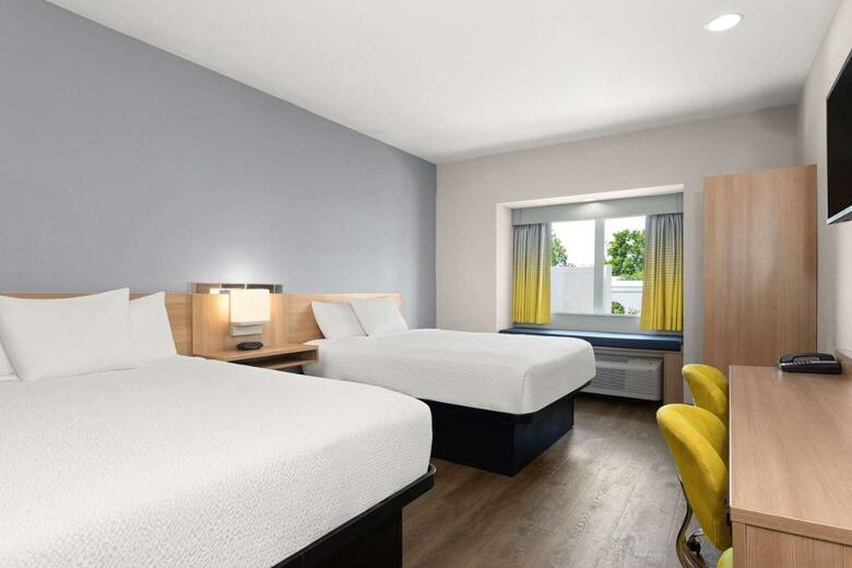 Hotel Microtel Inn & Suites By Wyndham Panama City