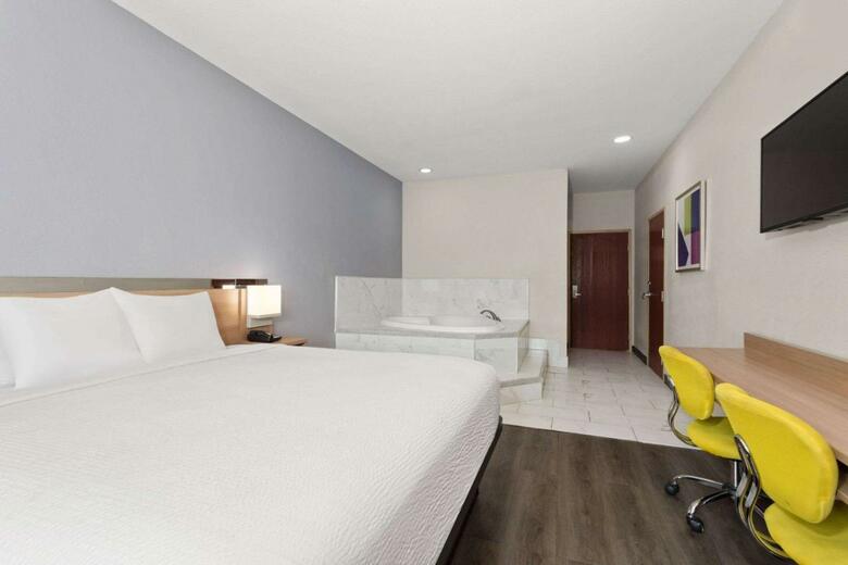 Hotel Microtel Inn & Suites By Wyndham Panama City