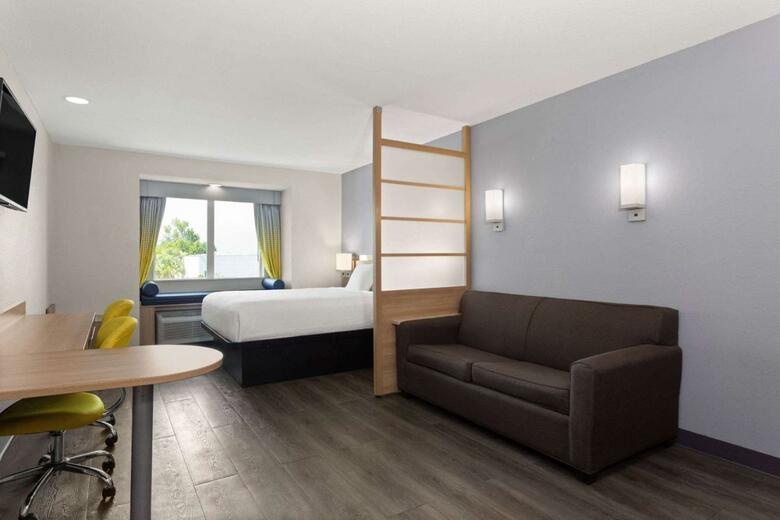 Hotel Microtel Inn & Suites By Wyndham Panama City