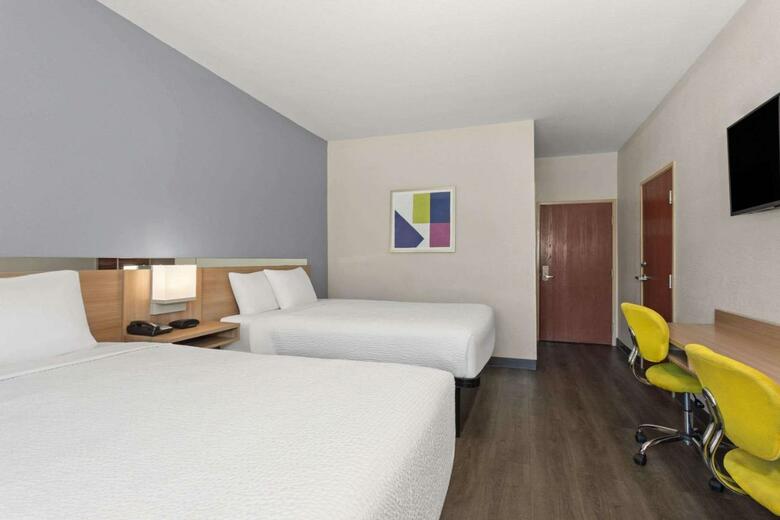 Hotel Microtel Inn & Suites By Wyndham Panama City
