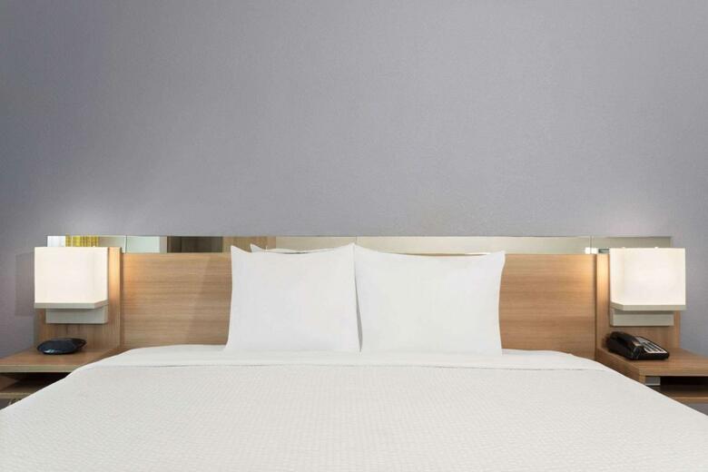 Hotel Microtel Inn & Suites By Wyndham Panama City