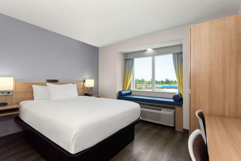 Hotel Microtel Inn & Suites By Wyndham Panama City
