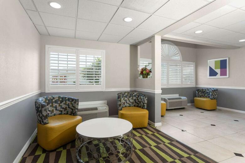 Hotel Microtel Inn & Suites By Wyndham Panama City