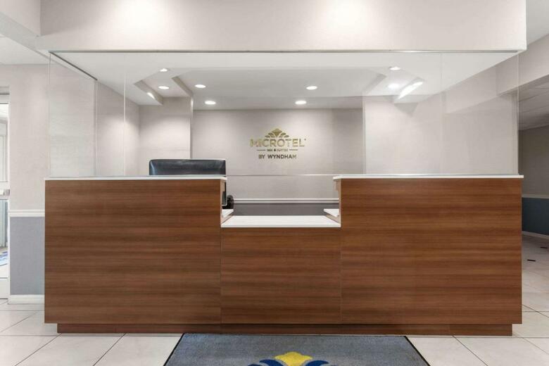 Hotel Microtel Inn & Suites By Wyndham Panama City