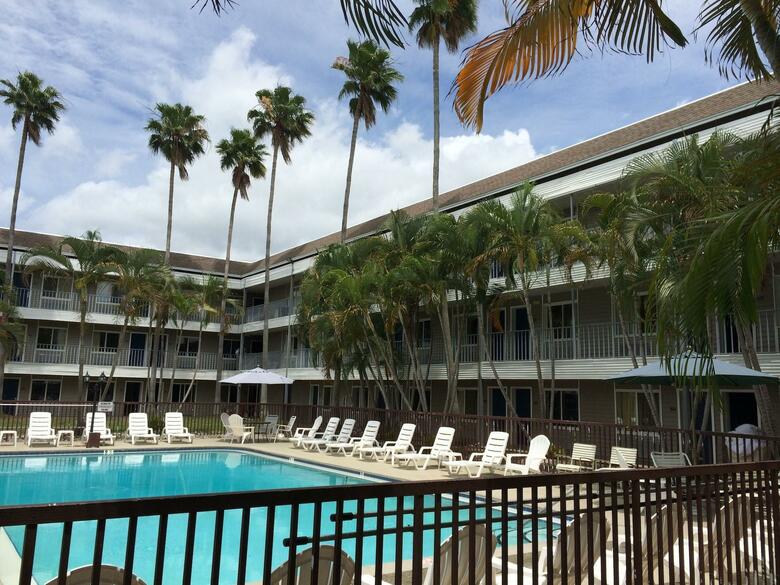 Hotel Lantern Inn & Suites