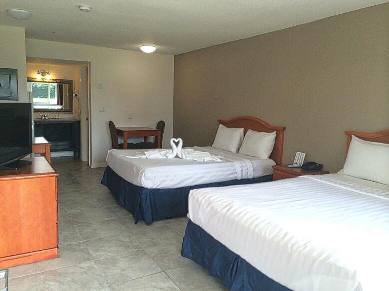 Hotel Lantern Inn & Suites