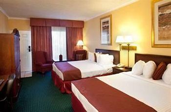 Magnuson Grand Conference Hotel