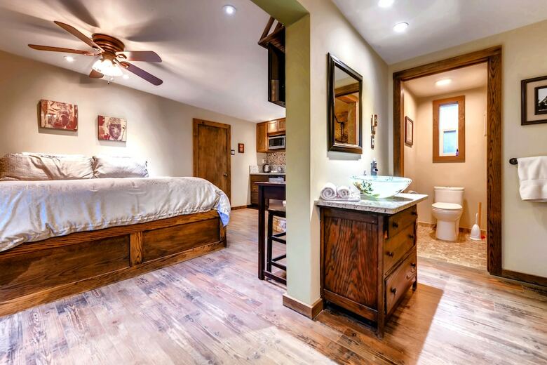 Cliff House Lodge Bed And Breakfast