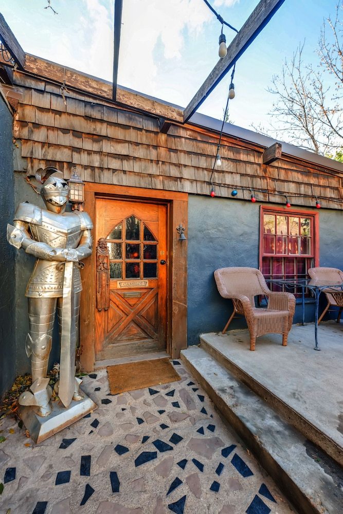 Cliff House Lodge Bed And Breakfast